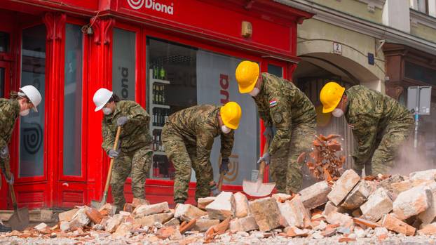 Državni vrh obišao centar Zagreba u kojem su najve?a ošte?enja nakon potresa