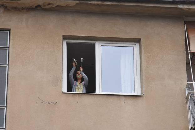 FOTO Ljuti studenti na prosvjedu u Srbiji: 'Svakog se trenutka očekuje da će pasti...'