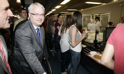 Josipović: Vjerojatno neću dati potpis za referendum