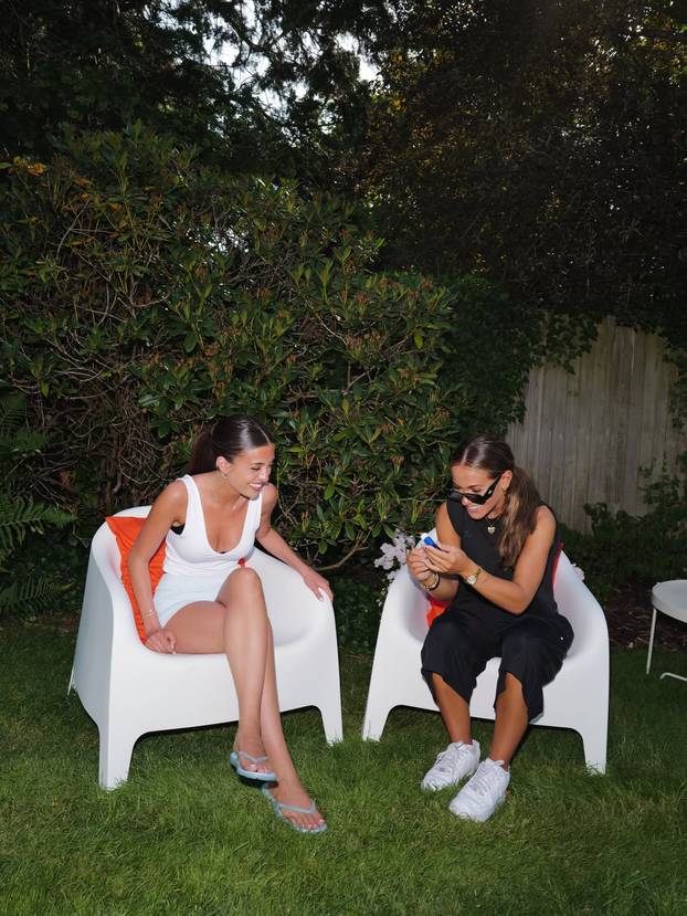 FOTO Multitalentirana bomba: Ova DJ-ica iz Londona zaludjela je cijeli internet izgledom