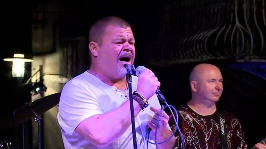 U 51. godini preminuo je Srđan Hrnić, sin pjevača Mile Hrnića