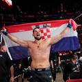 Australski Hrvat u UFC-ov kavez u&scaron;ao s hrvatskom zastavom i uz hit Ivana Mandi&cacute;a pa pobijedio