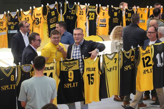 Split: Izložba 150 dresova povodom 80. rođendana KK Split