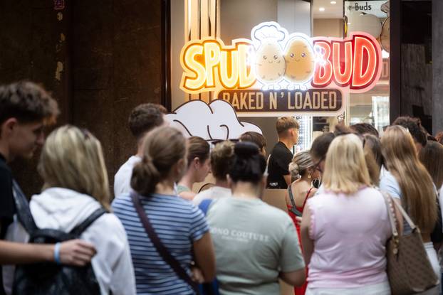 Zagreb: Svečano otvorenje Spud Bud restorana u Bogovićevoj ulici