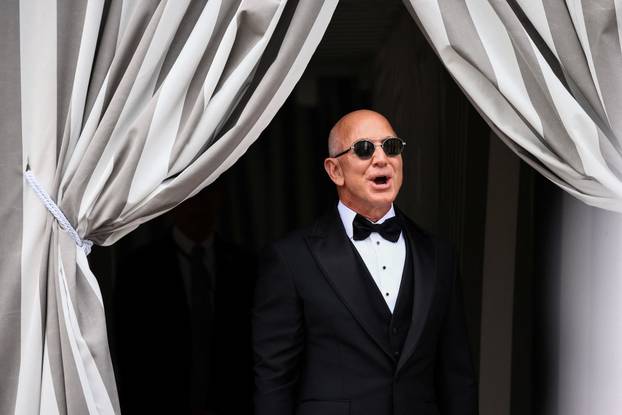 Anticipated wedding of Amazon founder Jeff Bezos and Lauren Sanchez in Italy