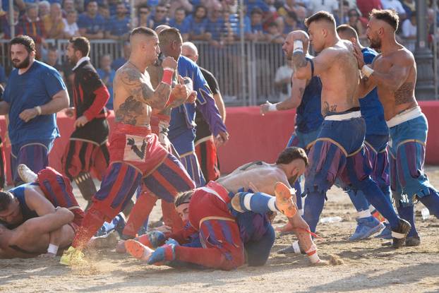 Florence, Final Azzurri Rossi of Calcio Storico Fiorentino In Piazza Santa Croce 8 to 7 for the Rossi