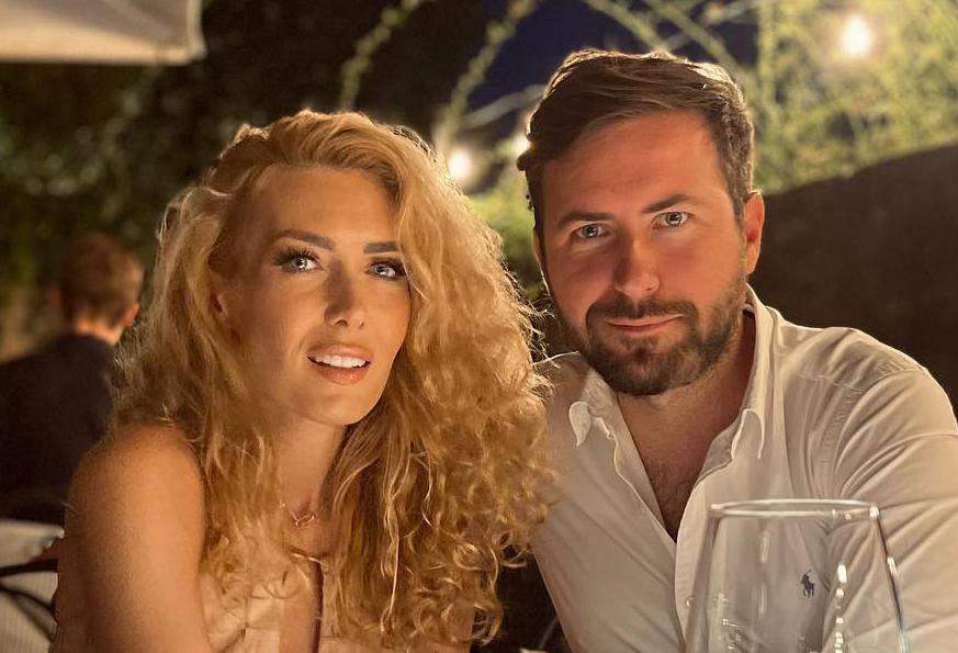 Ljubav cvjeta: Mišerić uživa s partnerom u Istri, ali sve je raznježilo u čijem su društvu bili