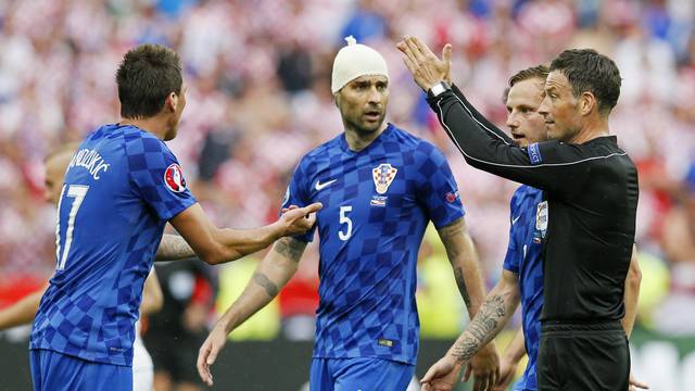 Czech Republic v Croatia - EURO 2016 - Group D