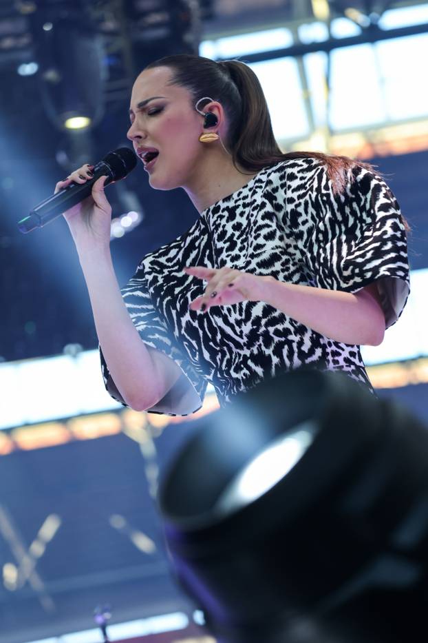 Zagreb: Popodnevni doček uz Aleksandru Prijović