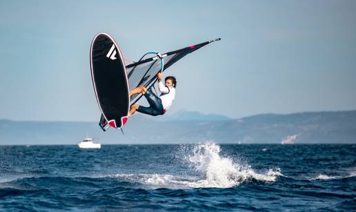 Na našu najpoznatiju plažu stižu najbolji windsurferi iz cijelog svijeta, a i imamo i svoje adute