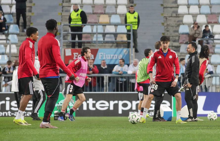 Rijeka: Zagrijavanje igrača prije početka utakmice HNK Rijeka - RC Strasbourg
