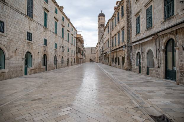 Prazne ulice Dubrovnika usljed epidemije koronavirusa