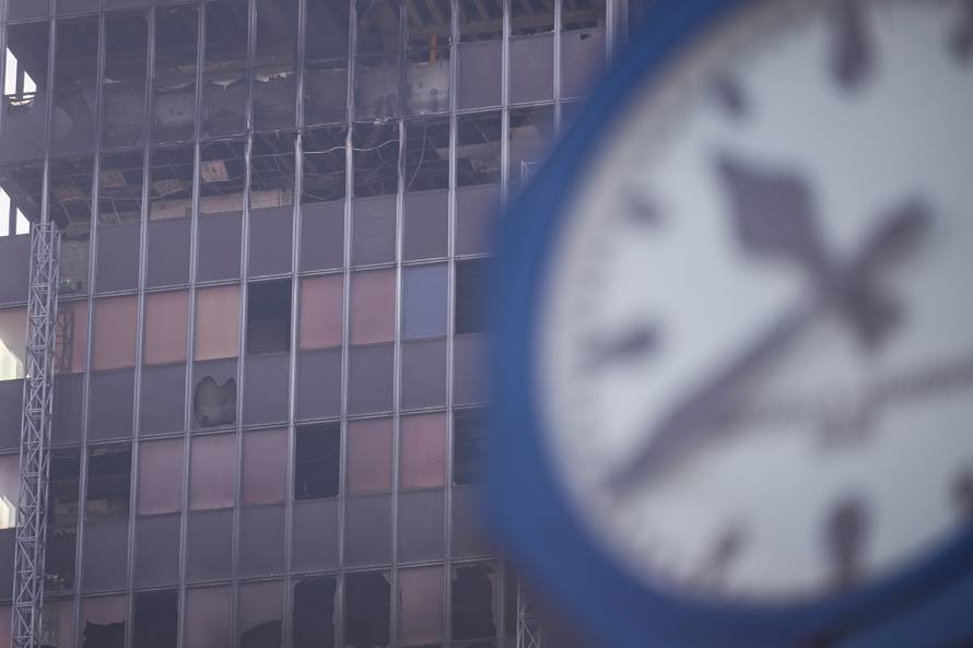 Zagreb: Postavljena dizalica na zgradu Vjesnika na kojoj traju pripreme za rušenje