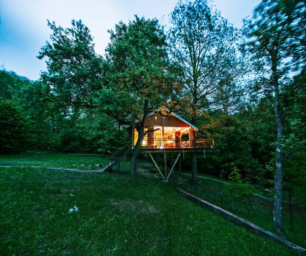 FOTO Ako trebate potpuni reset: Kućica na drvetu uz Mrežnicu nudi odmor za um i tijelo