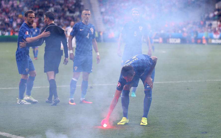 Najavili prekid utakmice zbog HNS-a, sve je prošlo u redu...