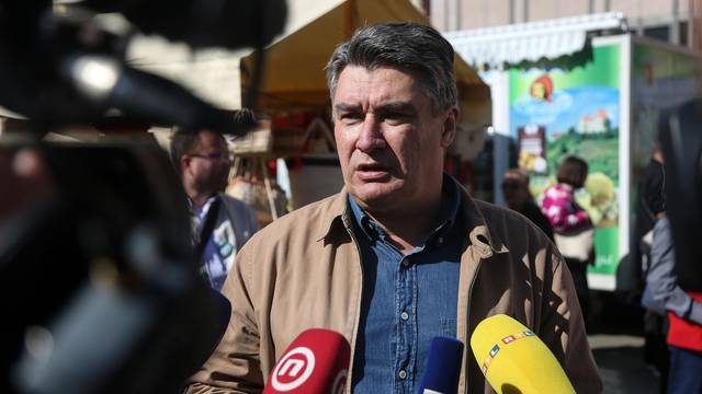 Zagreb: PredsjedniÄki kandidat Zoran MilanoviÄ obiÅ¡ao sajam 100% zagorsko na glavnom gradskom trgu