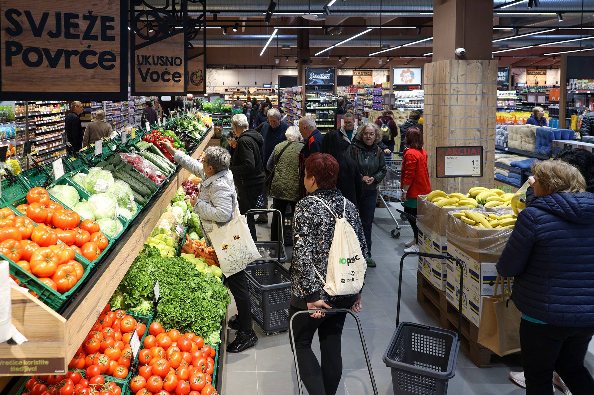U Novskoj je otvoren novi supermarket Plodina