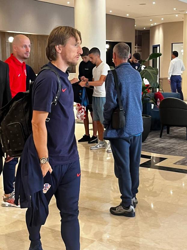 VIDEO Pogledajte susret Luke Modrića i policajca u Sheratonu