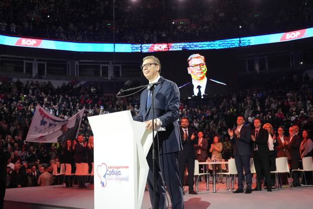 U Beogradskoj Areni održan je skup Srpske napredne stranke "Srbija - naša obitelj"