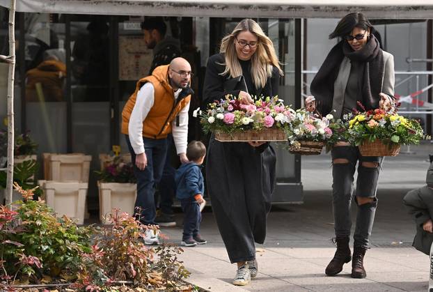 Zagreb: Anica Kovac sa kcerkom kupovala cvjece