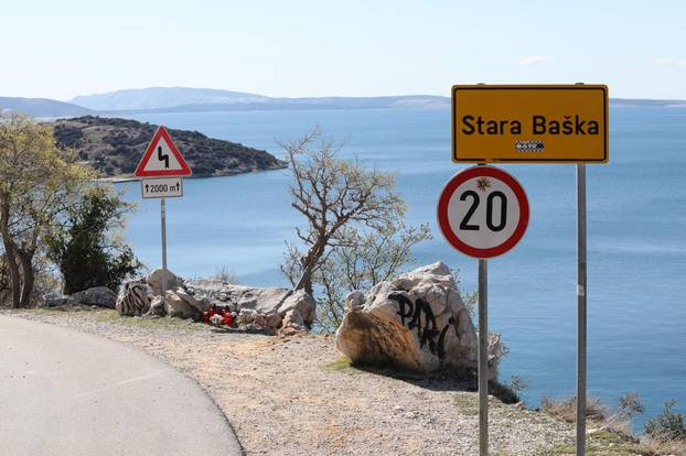 Mjesto prometne nesreće kod Stare Baške u kojoj su poginule dvije osobe