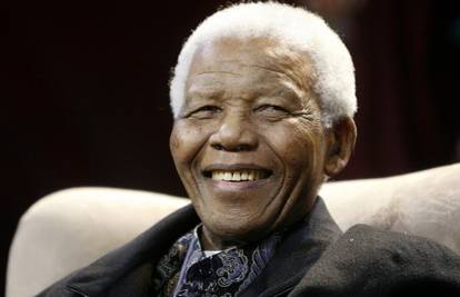 Nelson Mandela opet u bolnici: Zadobio respiratornu infekciju 