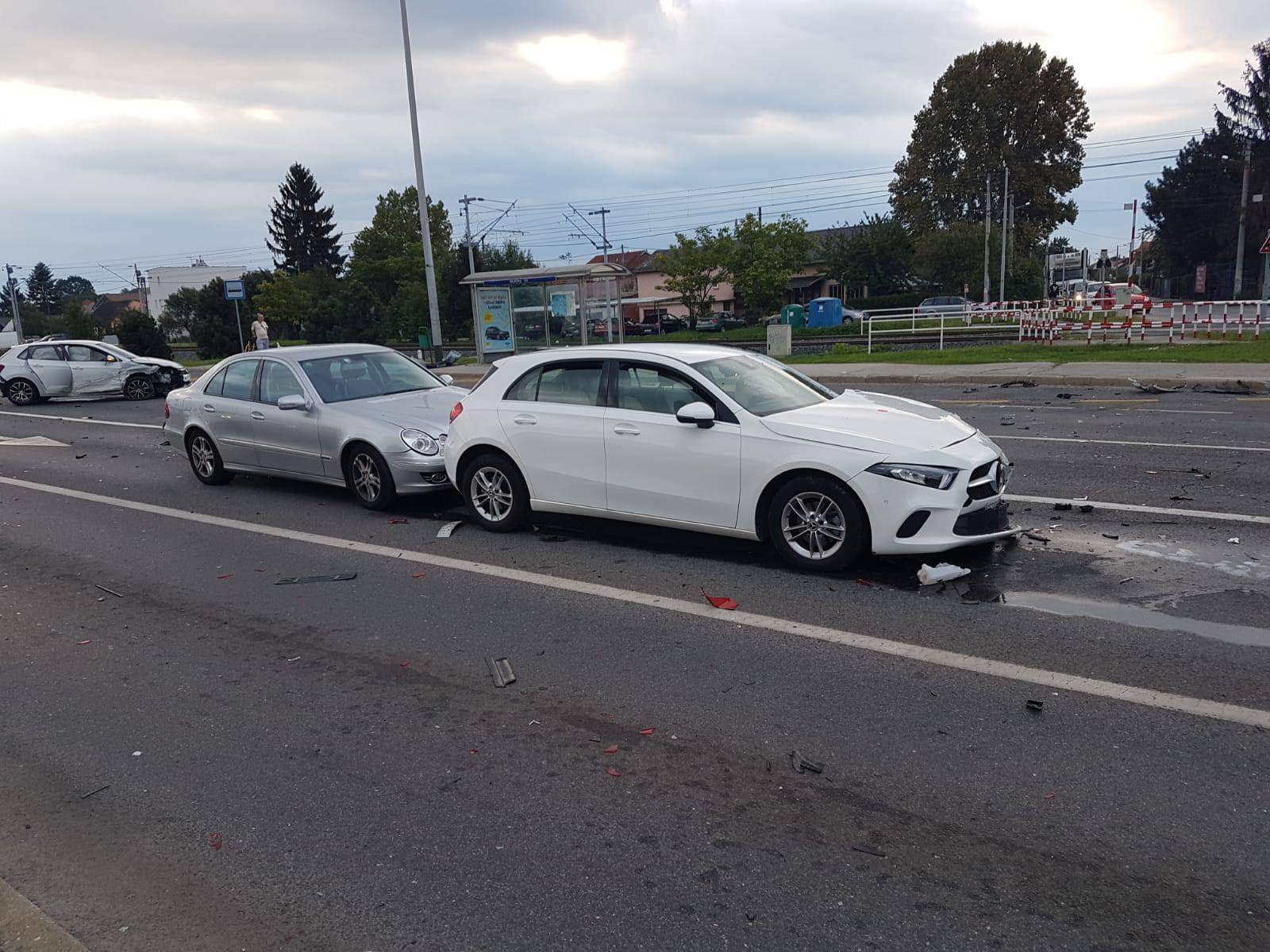 'Čulo se poput bombe! Staklo, tablice i dijelovi auta posvuda'