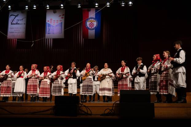 Zagreb: 41 tamburaški orkestar iz cijelog svijeta nastupili su u KD Lisinski