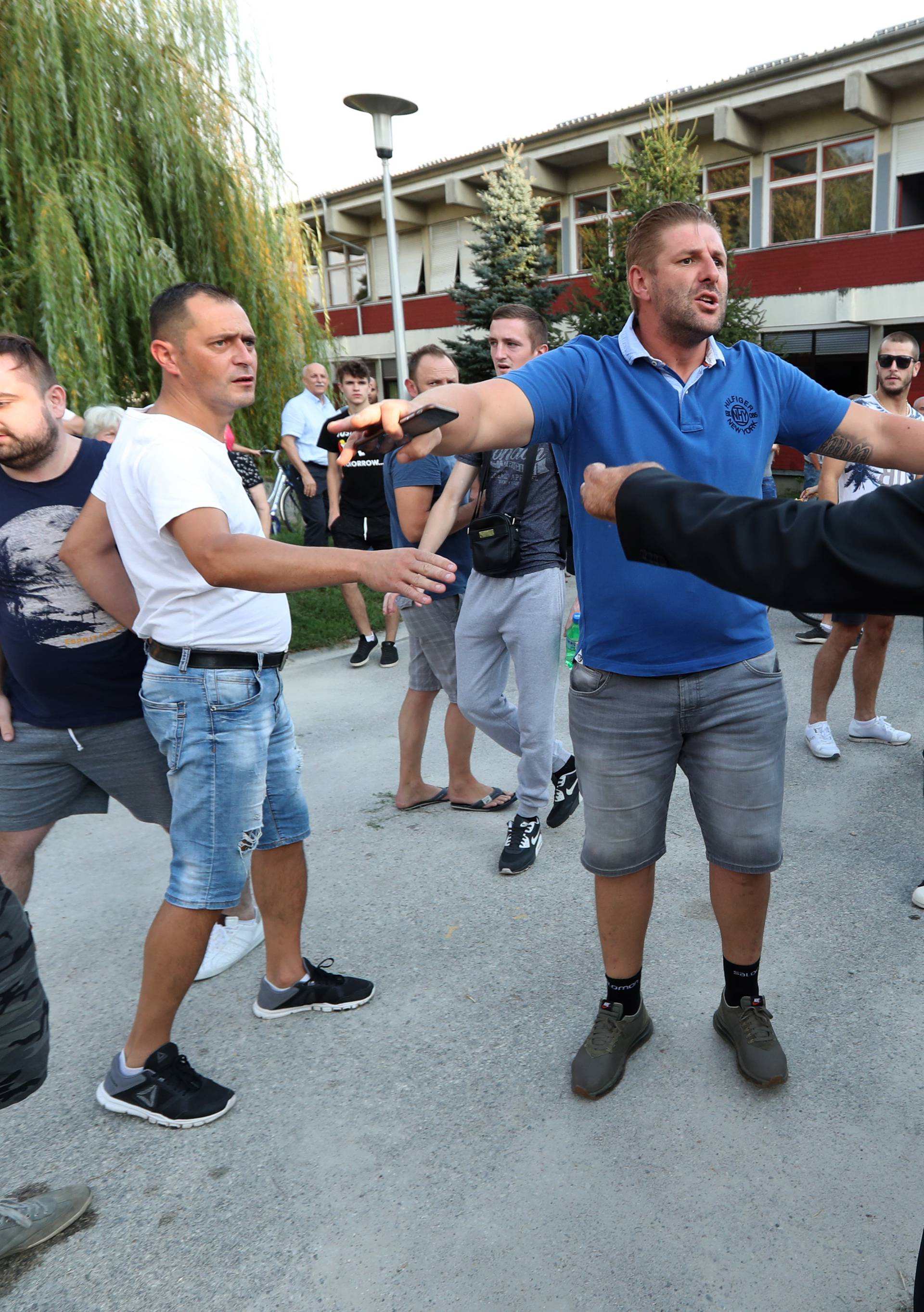'Nije Pavle Kalinić nikog tukao, samo je htio zaustaviti kamen'