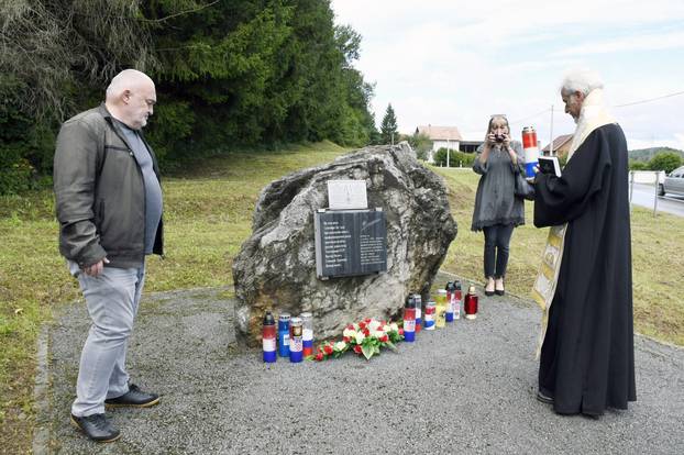 Panjani: Polaganje vijenaca kod spomen obilježja poginulim ruskim novinarima