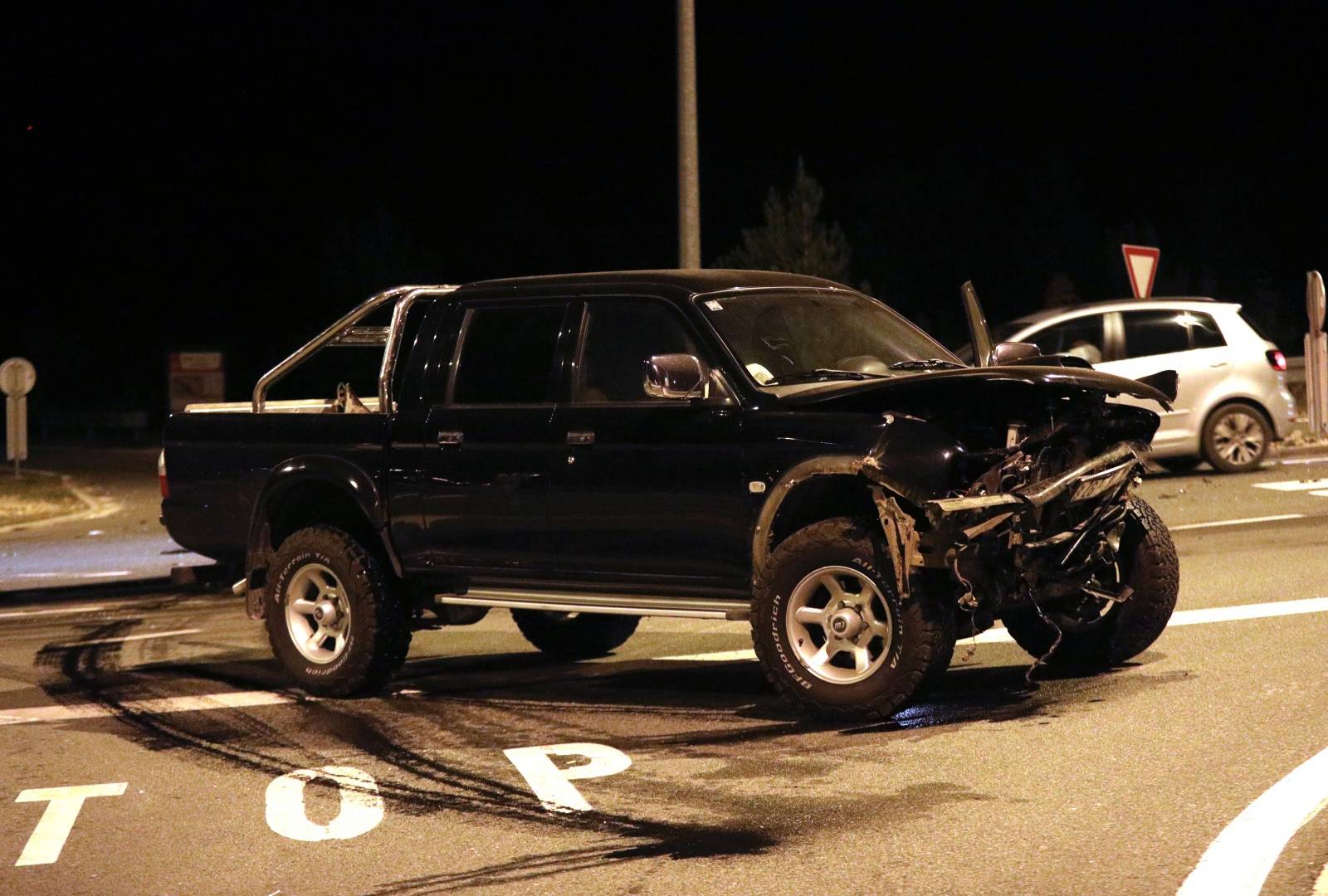 Tromilja: Jedna osoba prevezena u bolnicu nakon prometne nesreće dva automobila