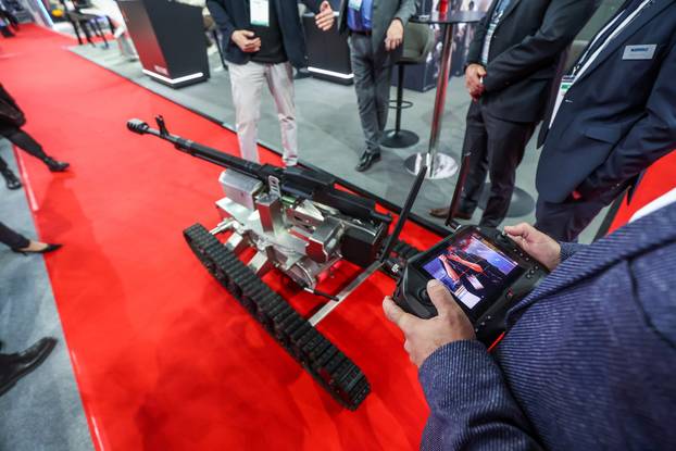 Zagreb: Obilazak Međunarodne izložbe naoružanja i vojne opreme ASDA u Areni zagreb