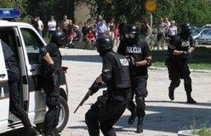 Srpska policija pohvatala veliku skupinu kriminalaca