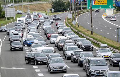 Kaos na A1: Zbog sudara kod Karlovca stvorila se kolona