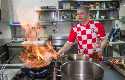 Kuhar 'vatrenih' za 24sata: Brozović je pojeo vreli baguette i salamu, pa presudio Slovačkoj!