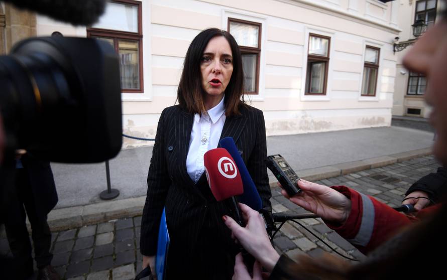 Divjak: Sva putovanja učenika odgođena zbog korona virusa