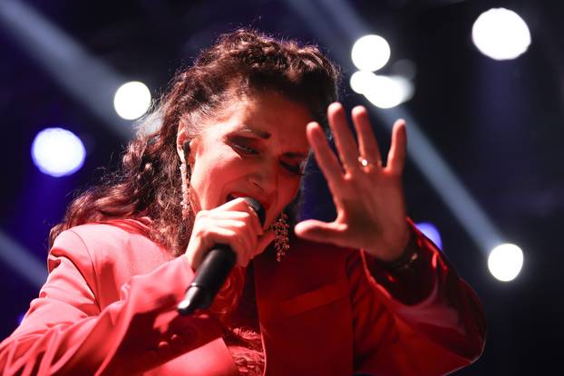 Split: Koncert Doris Dragović na rivi