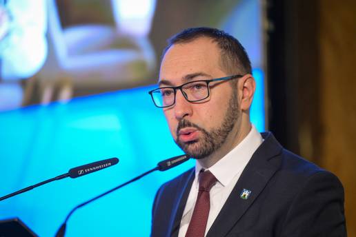 Toma&scaron;evi&cacute;: 'Kaznena prijava? Imam pitanje za Thompsonov tim. Prosvjed? &Zcaron;ao mi susjeda!'