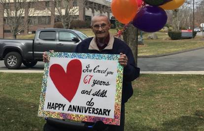 'Volio sam te 67 godina. I dalje te volim... Sretna godišnjica!'