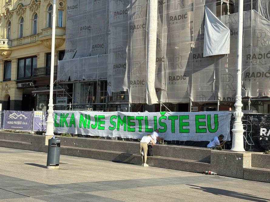 UŽIVO Deseci tisuća ljudi na Trgu: 'Nećete nas pretvoriti u europsko smetlište otpada!'