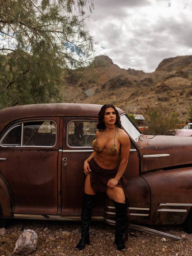 FOTO Fitness model: Tijelo mi je toliko savršeno da me svi pitaju jesam li stvarna ili AI model