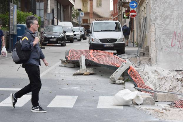 Šibenik: Olujni udari bure noćas dosezali skoro 100 kilometara na sat