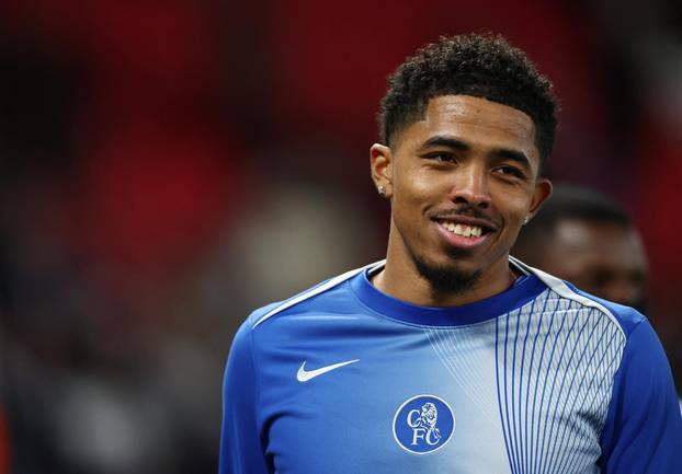 UEFA Champions League - Round of 16 - First Leg - Paris St Germain v Chelsea