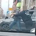 &Scaron;okantna snimka iz Zagreba: 'Potukli su se zbog prometa 100 metara od policijske stanice!'