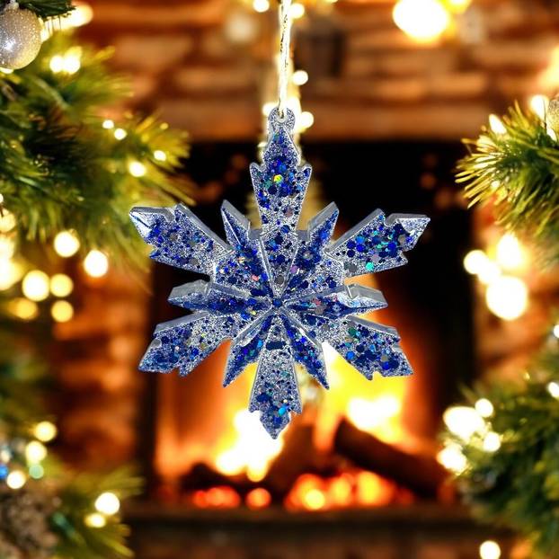 Naši umjetnici i dizajneri nude ukrase za Božić: Šalice se zlate, a vezeni vijenci su najtraženiji