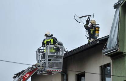 Mladić se spasio iz požara skokom susjedu na balkon