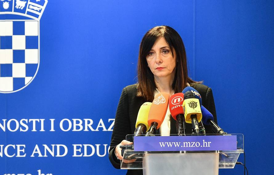 Zagreb: Ministrica Divjak na izvanrednoj konferenciji o laÅ¾nim diplomama