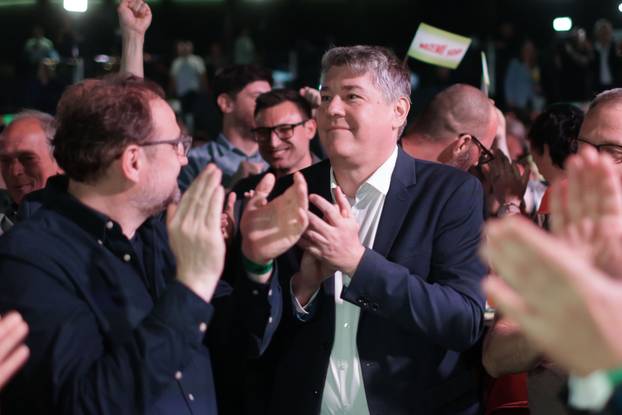 Zagreb: Doček izbornih rezultata u stožeru stranke Možemo! i SDP-a