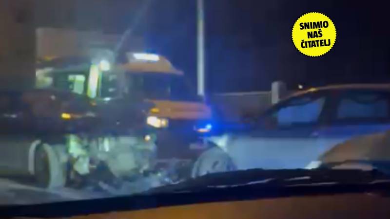 KRŠ I LOM NA ILICI U frontalnom sudaru ozlijeđeno dvoje ljudi