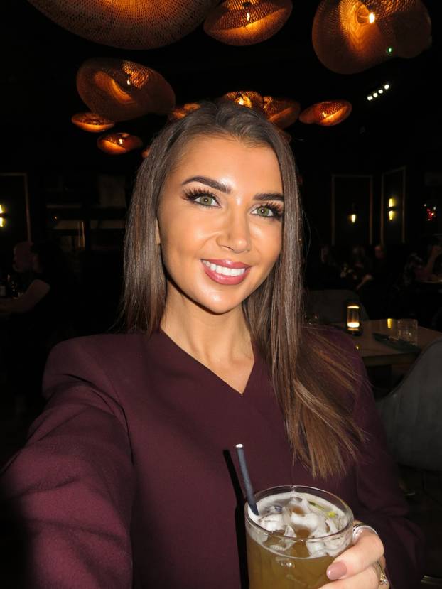 FOTO Zbog fatalne ljepotice je premierligaš dobio nove fanove